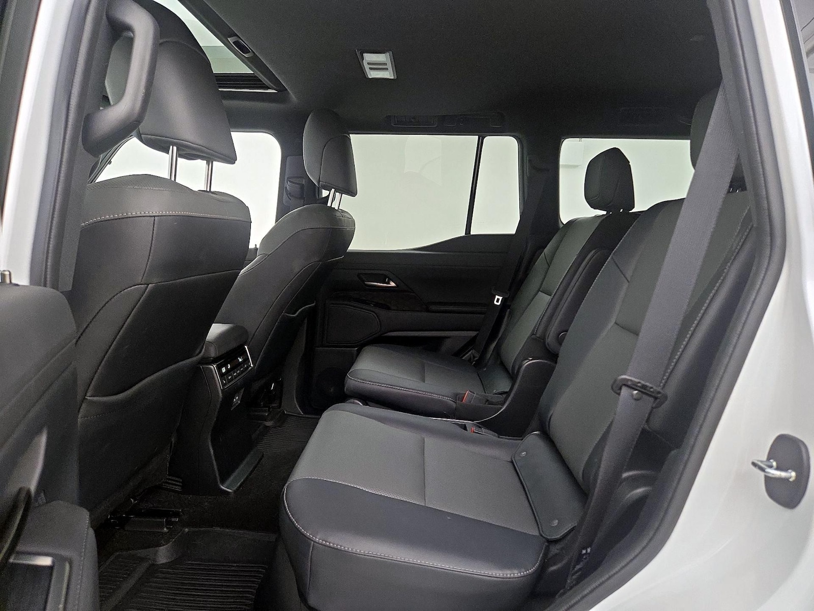 Rear Air Conditioning
