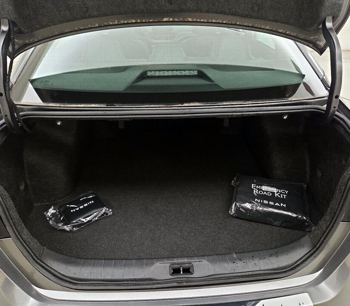 Trunk/Cargo (Seats Up)