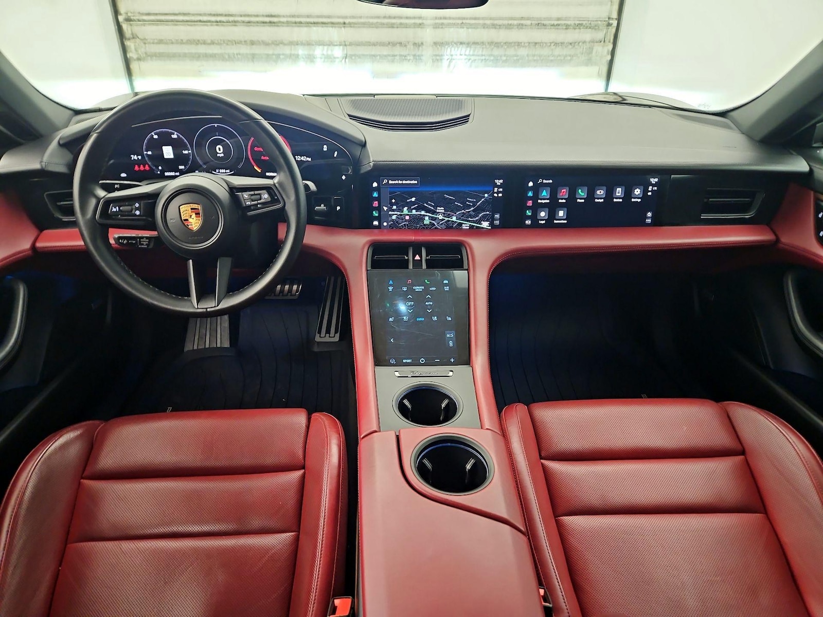 Apple CarPlay® & Android Auto™