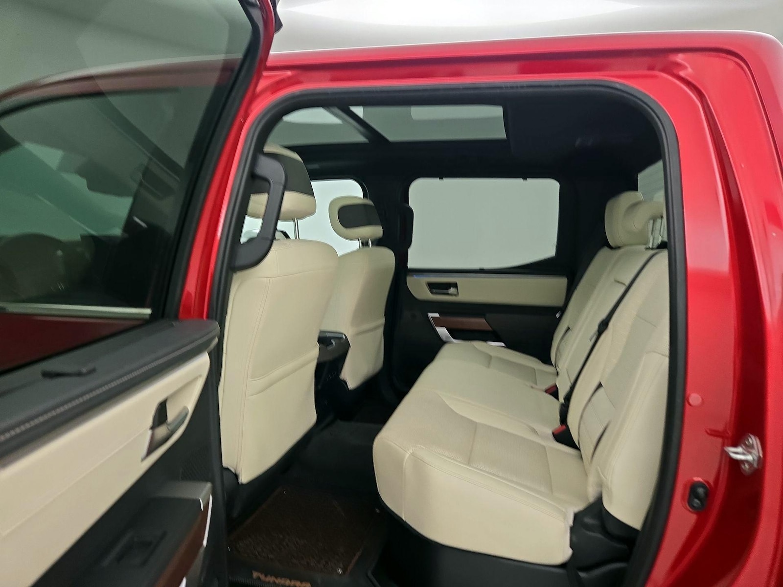 Rear A/C Seat(s)