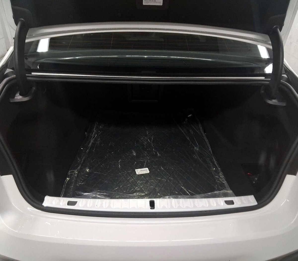 Trunk/Cargo (Seats Up)