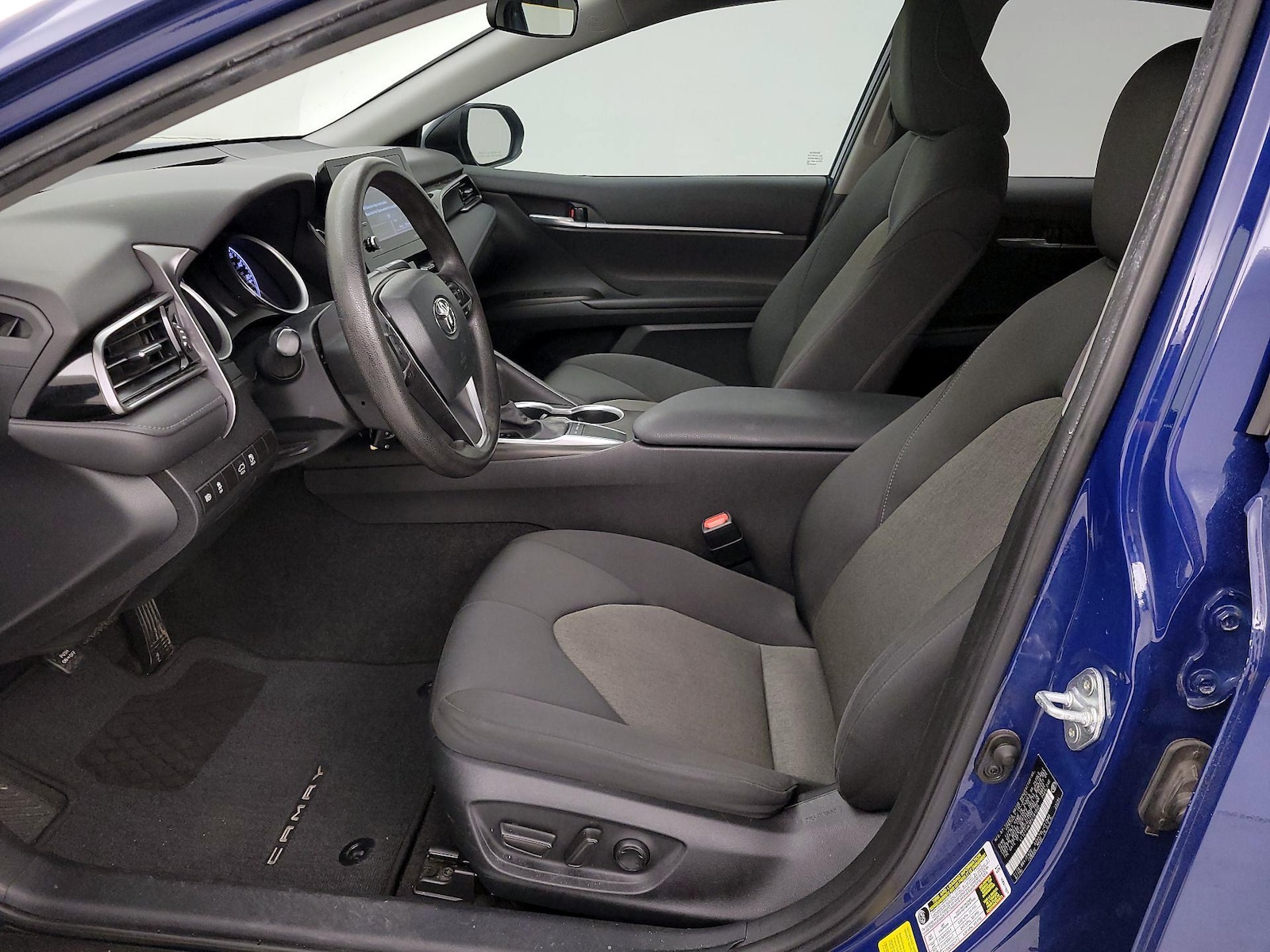 Power Seat(s) & Side Airbags