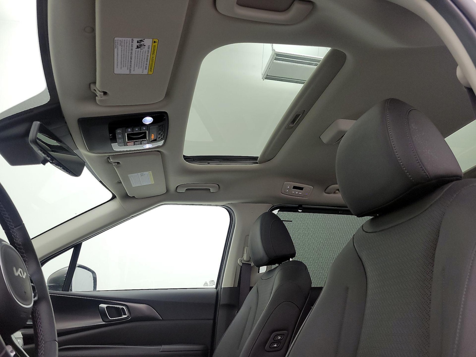 Sunroof(s) & Overhead Airbags