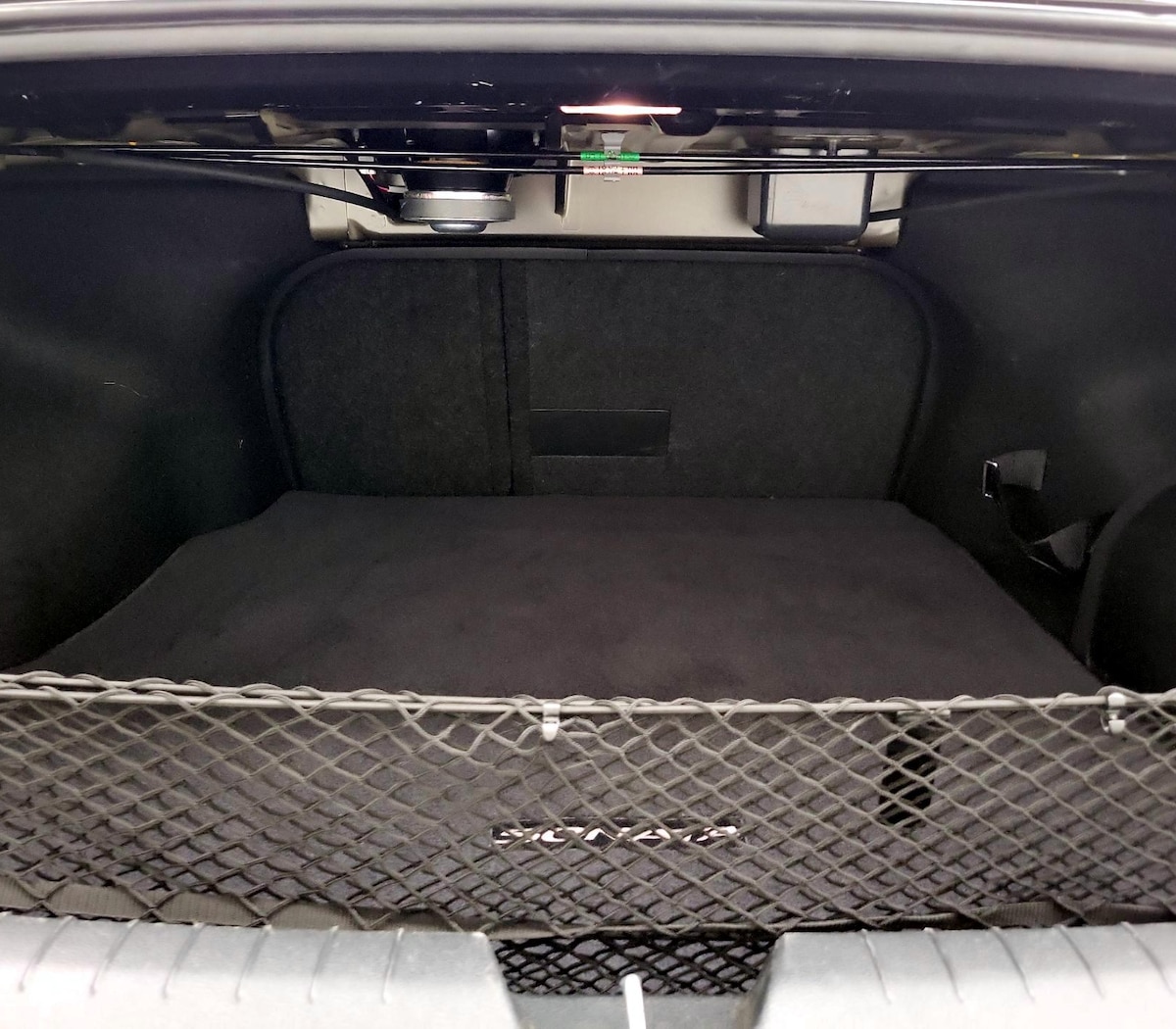 Trunk/Cargo (Seats Up)