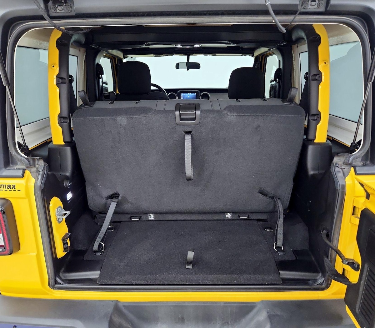 Trunk/Cargo (Seats Up)