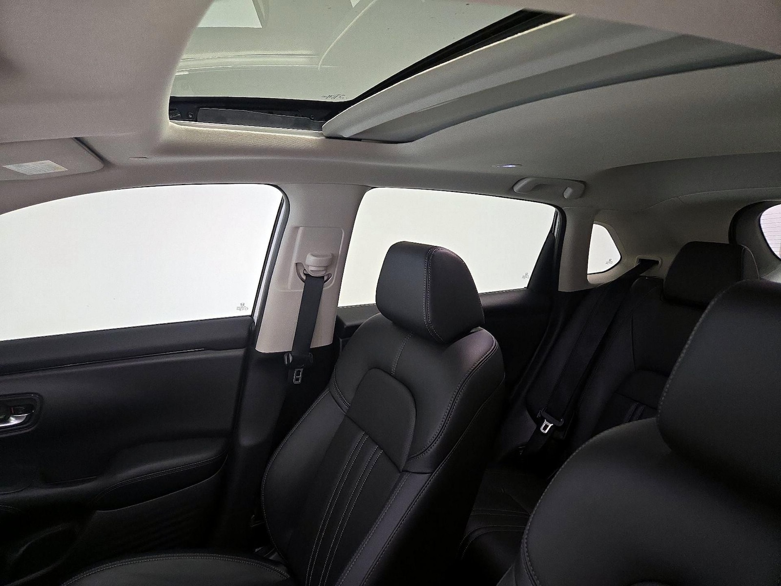 Sunroof(s) & Overhead Airbags