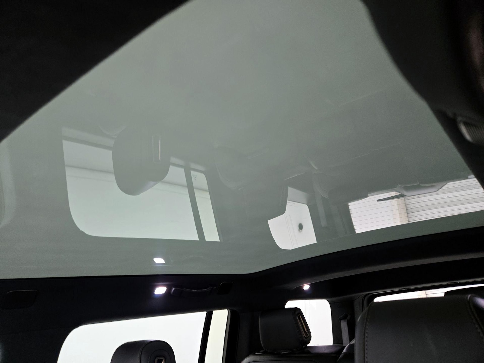 Skylight(s) & Overhead Airbags