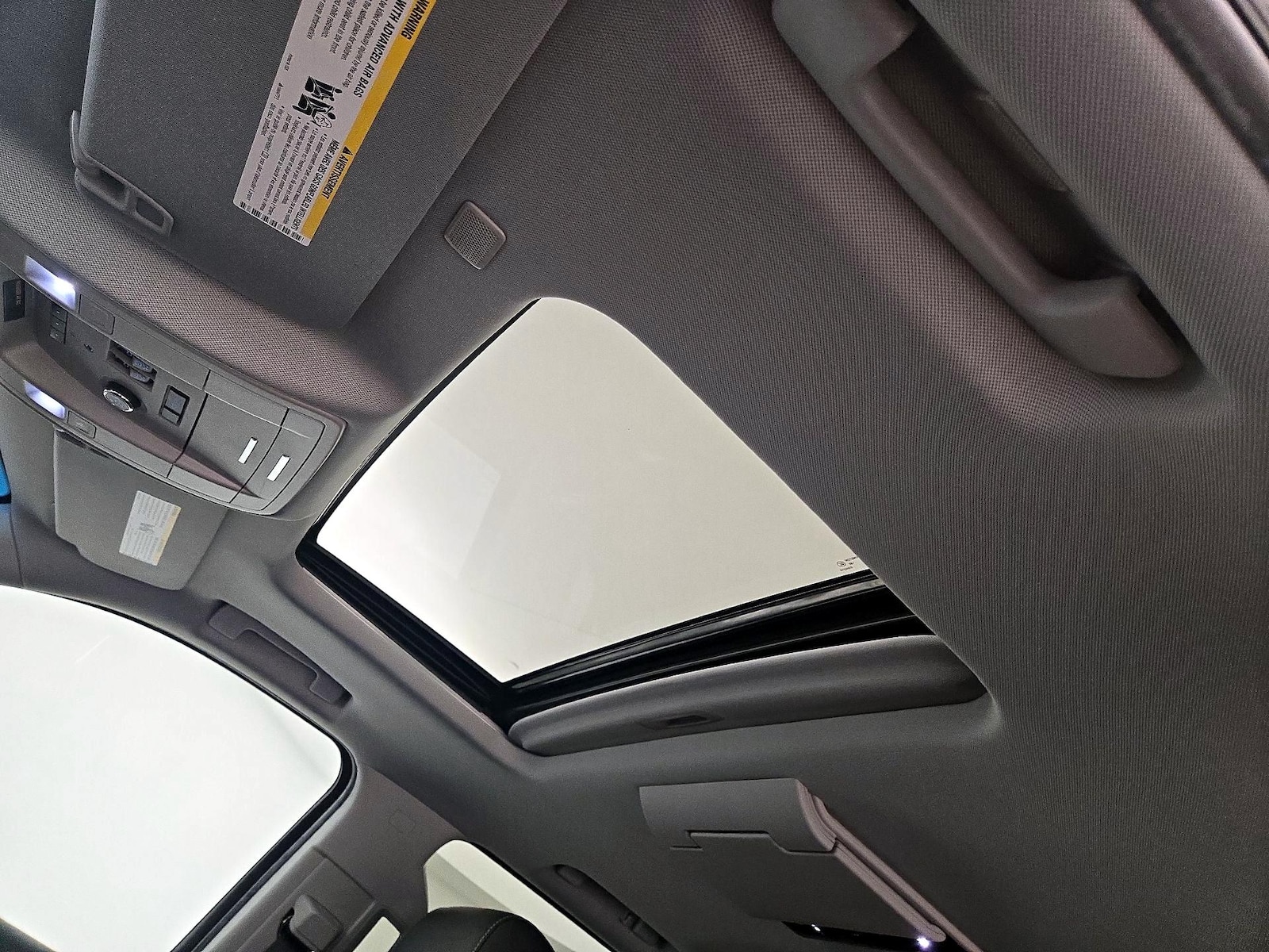 Sunroof(s) & Overhead Airbags