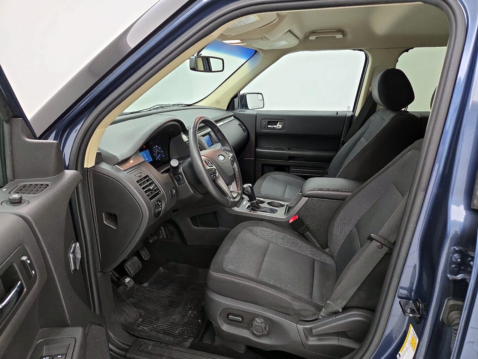 Power Seat(s) & Side Airbags