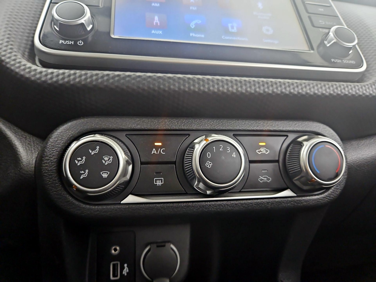 2022 Nissan Kicks S - Photo 17
