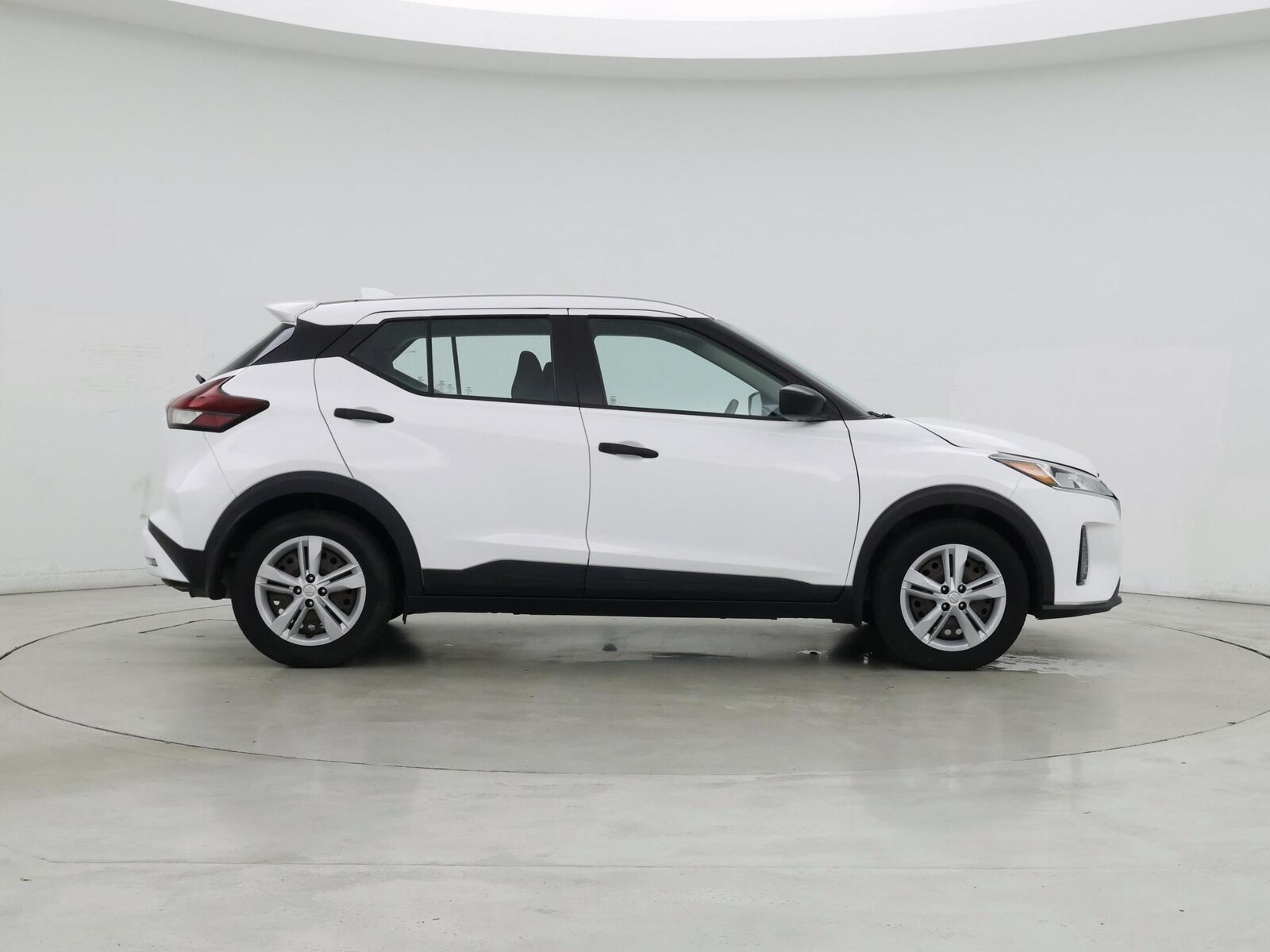 2022 Nissan Kicks S - Photo 8