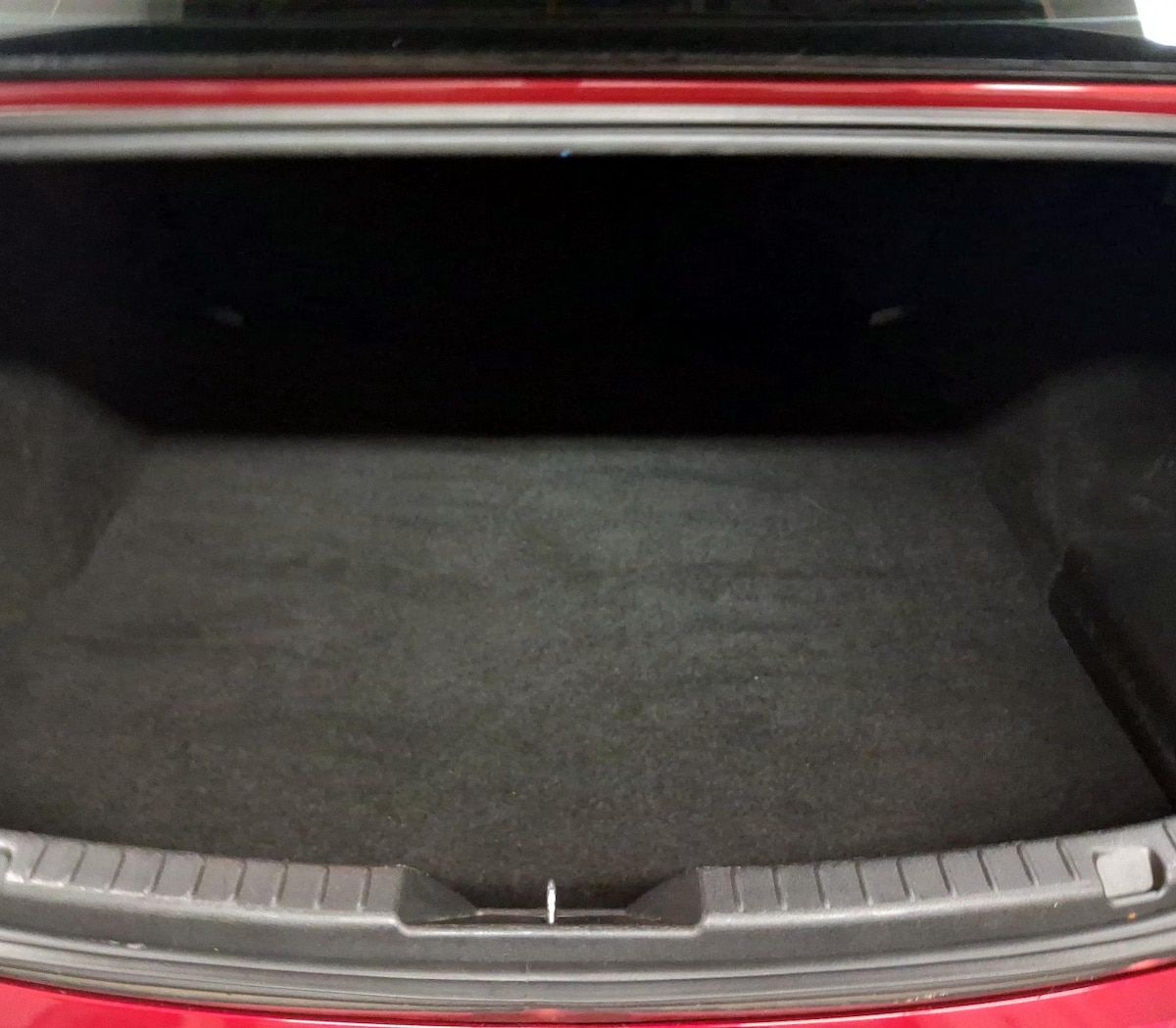 Trunk/Cargo (Seats Up)