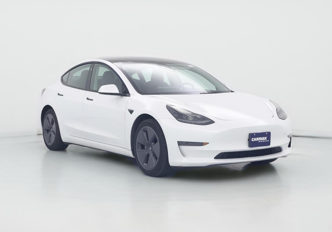 2023 Tesla Model 3 Rear-Wheel Drive in White — CarMax photo