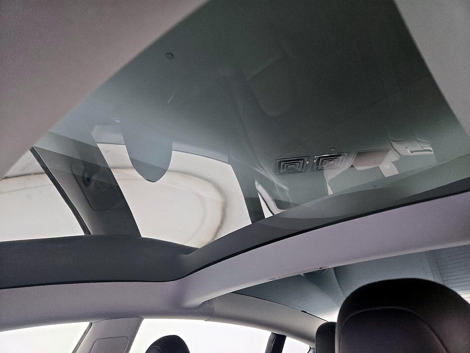 Skylight(s) & Overhead Airbags