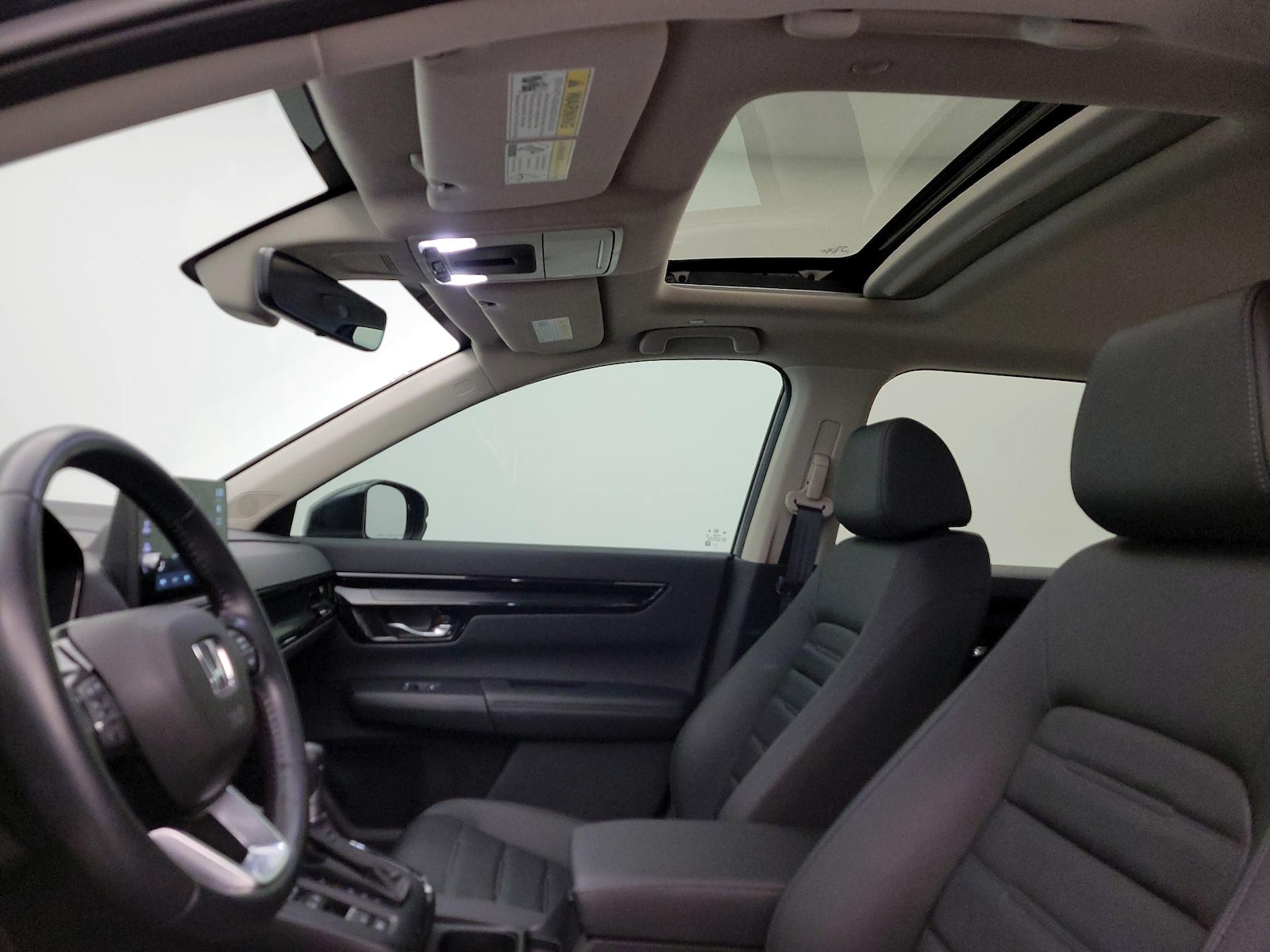 Sunroof(s) & Overhead Airbags
