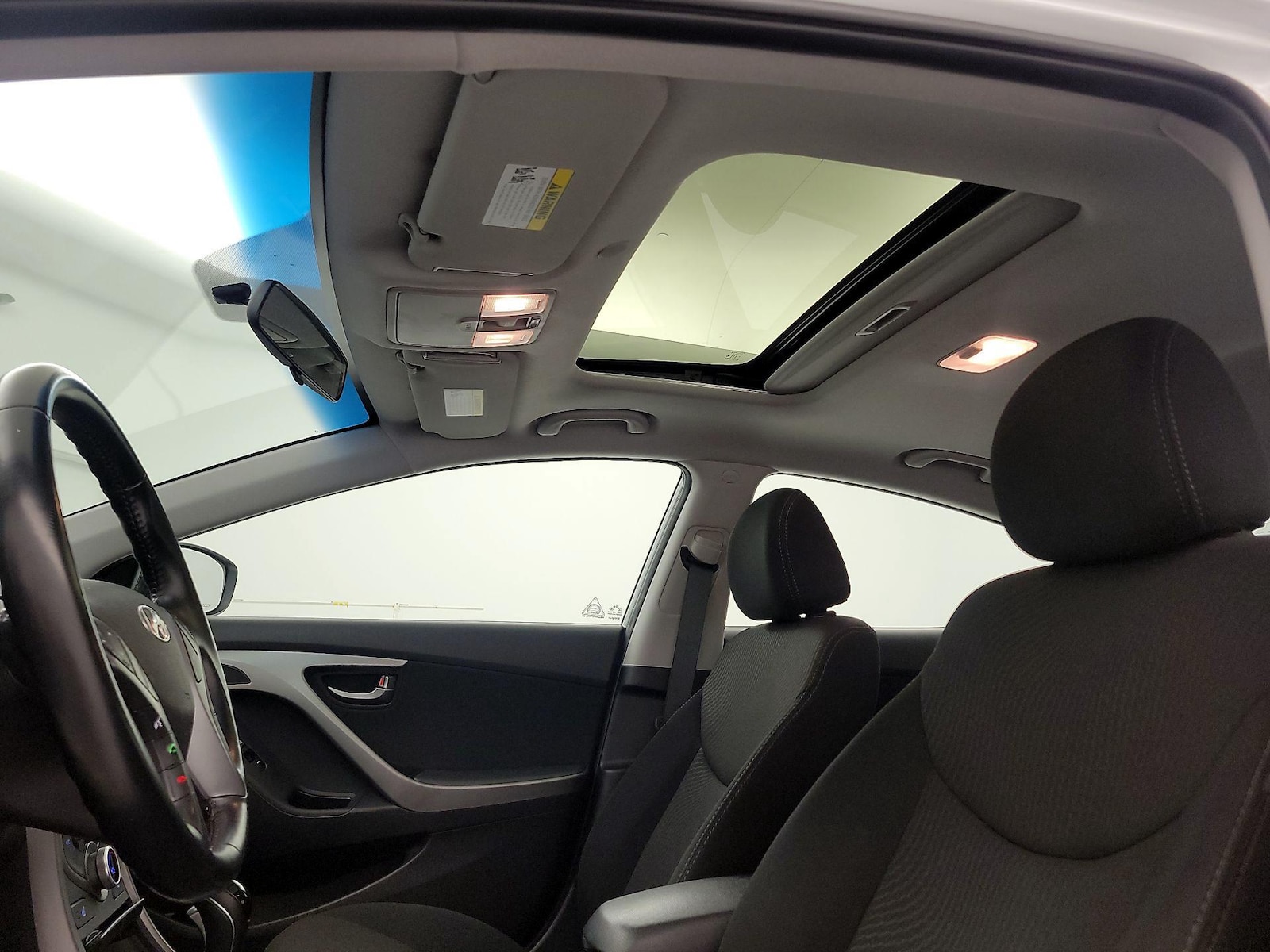 Sunroof(s) & Overhead Airbags