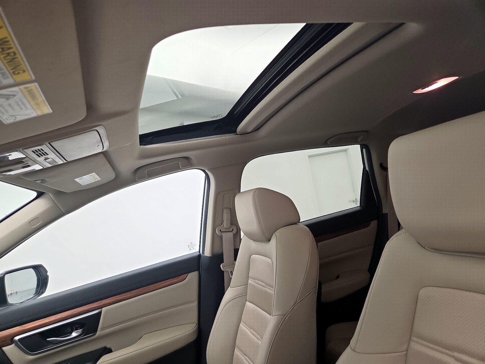 Sunroof(s) & Overhead Airbags