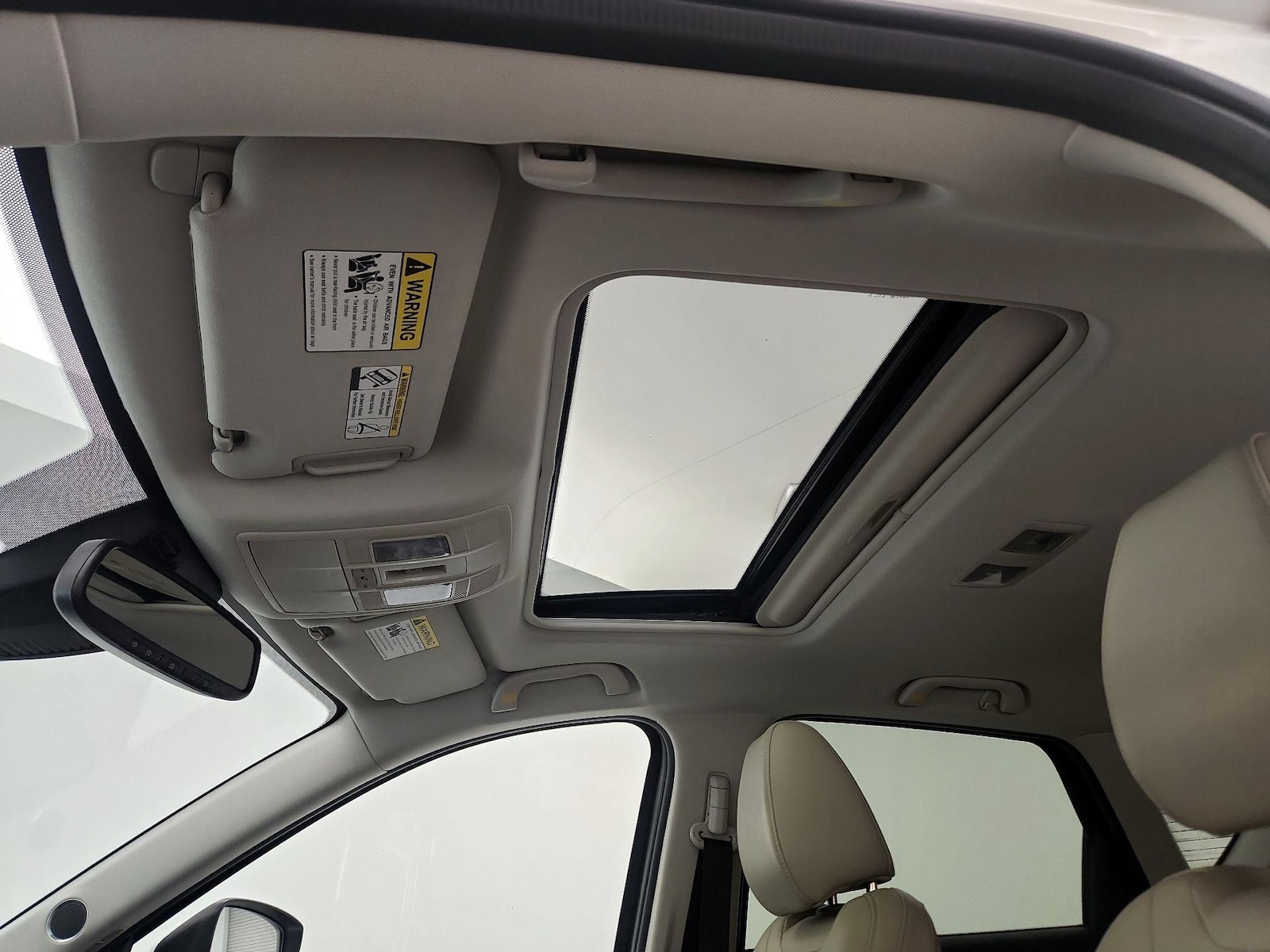Sunroof(s) & Overhead Airbags