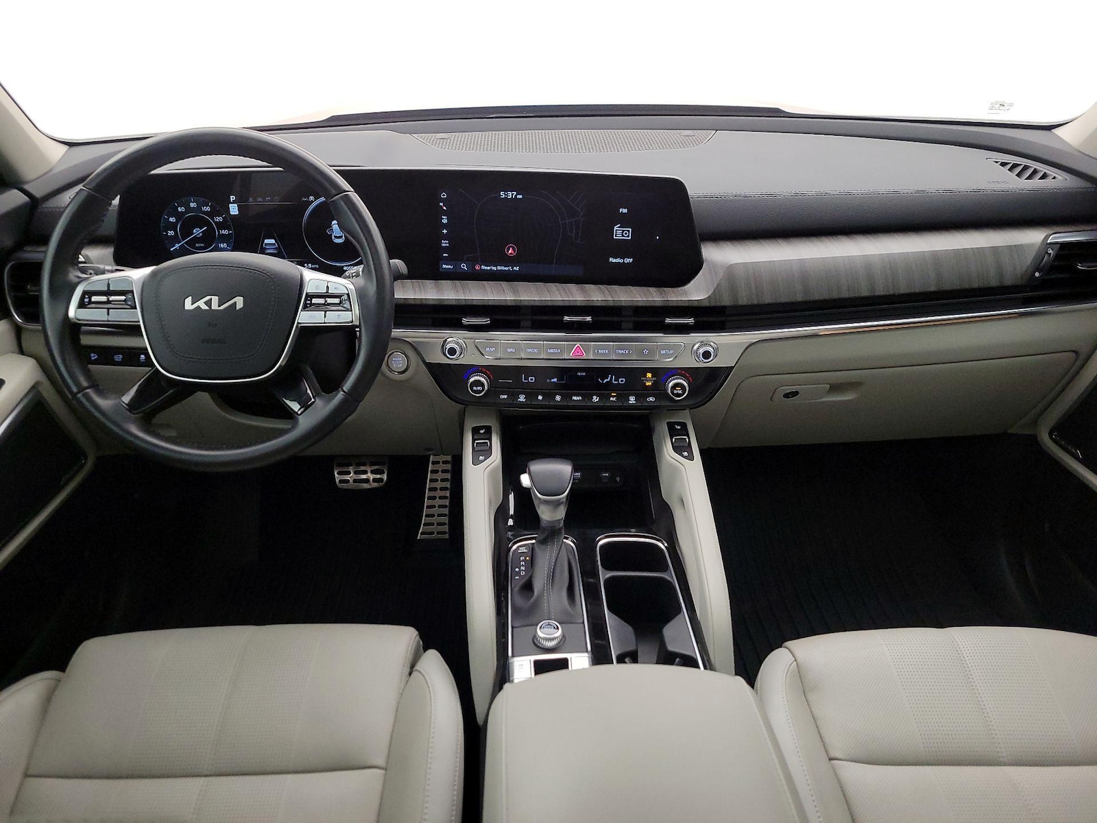 Apple CarPlay® & Android Auto™