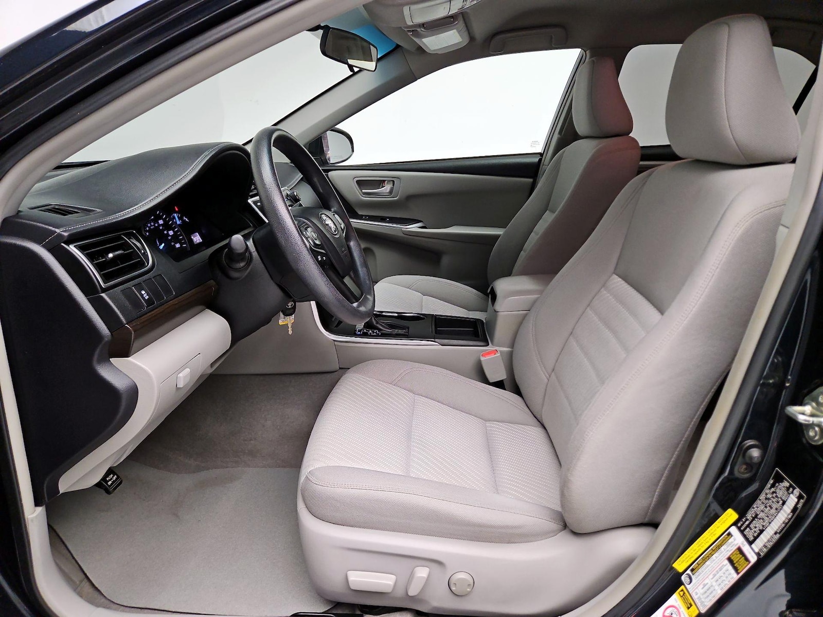 Power Seat(s) & Side Airbags