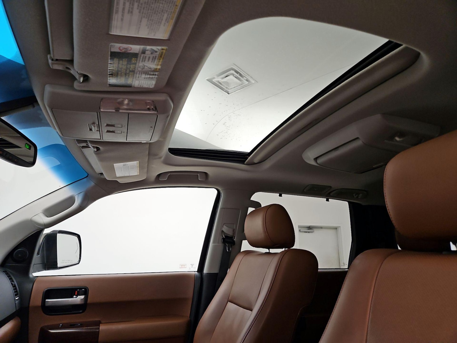 Sunroof(s) & Overhead Airbags