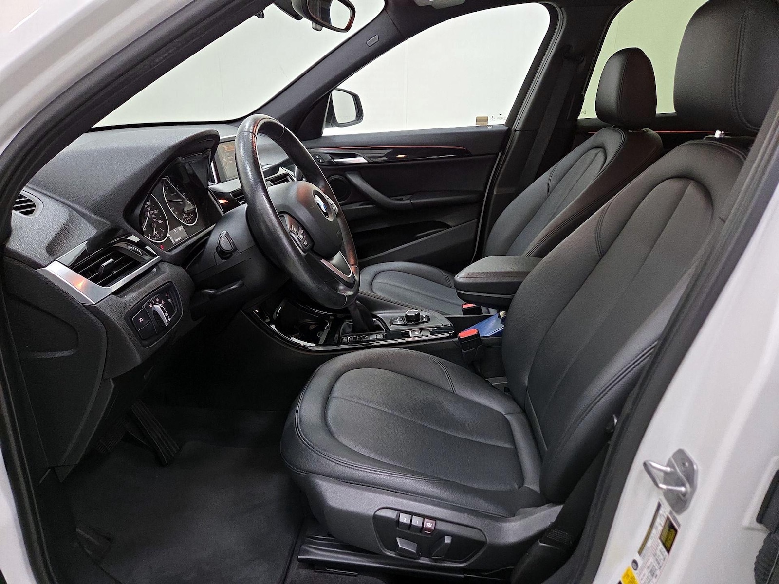 Power Seat(s) & Side Airbags