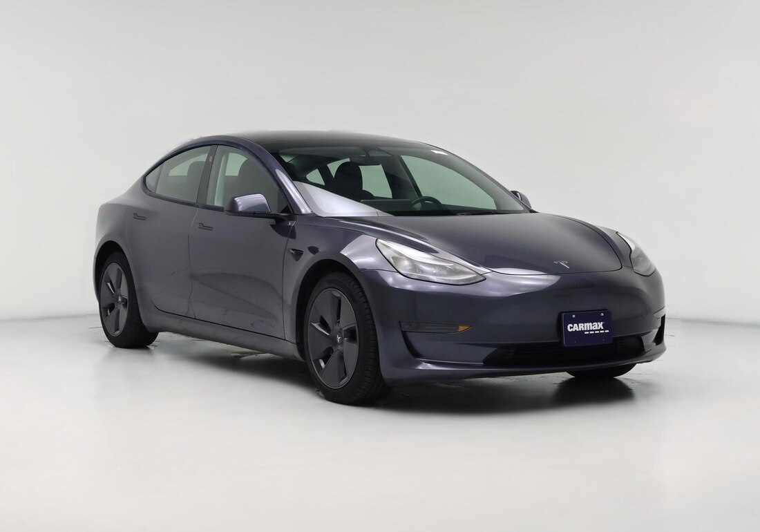 2023 Tesla Model 3 Rear-Wheel Drive in Gray — CarMax photo