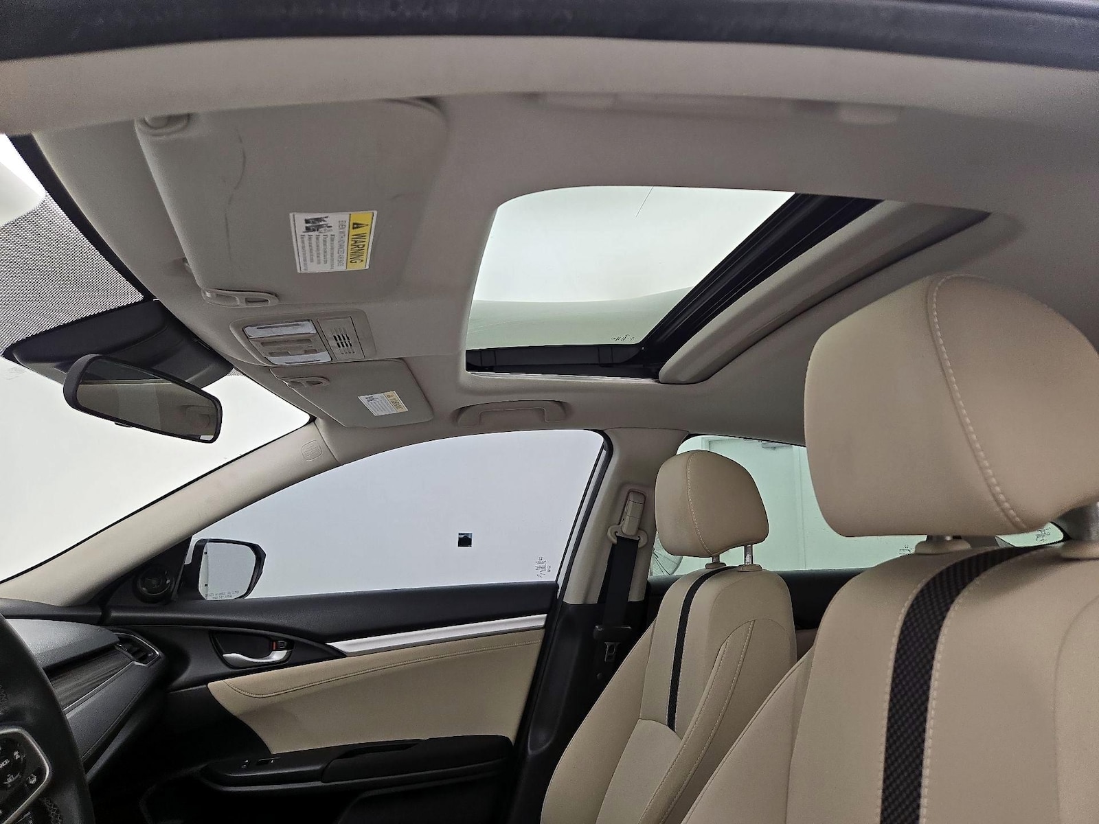 Sunroof(s) & Overhead Airbags
