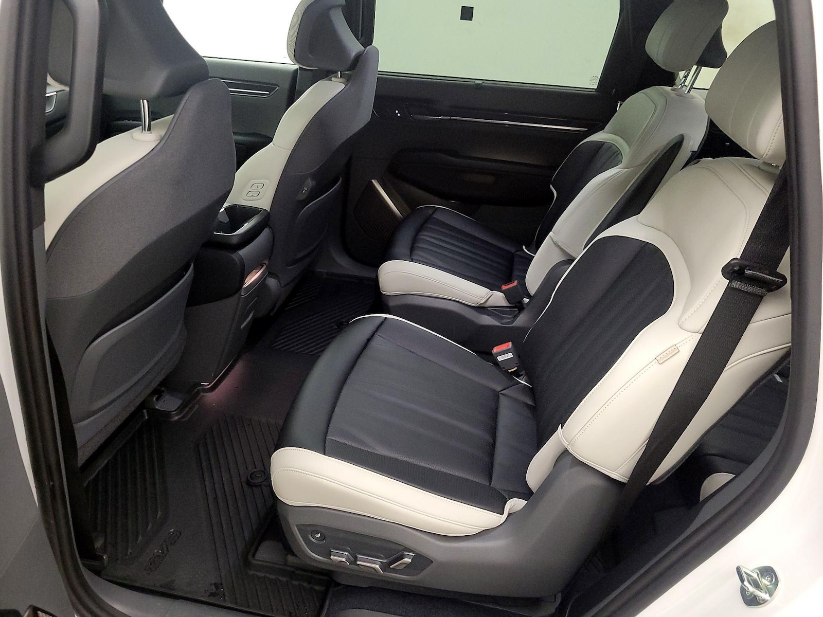 Rear Air Conditioning