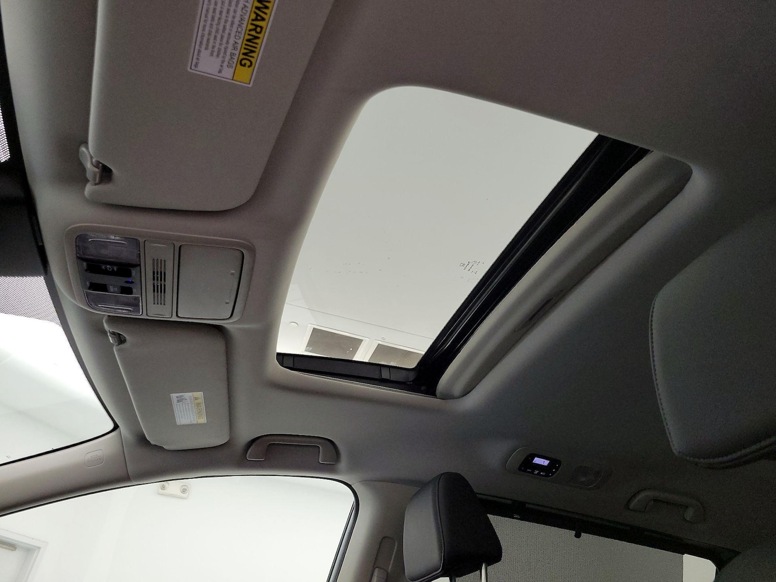 Sunroof(s) & Overhead Airbags
