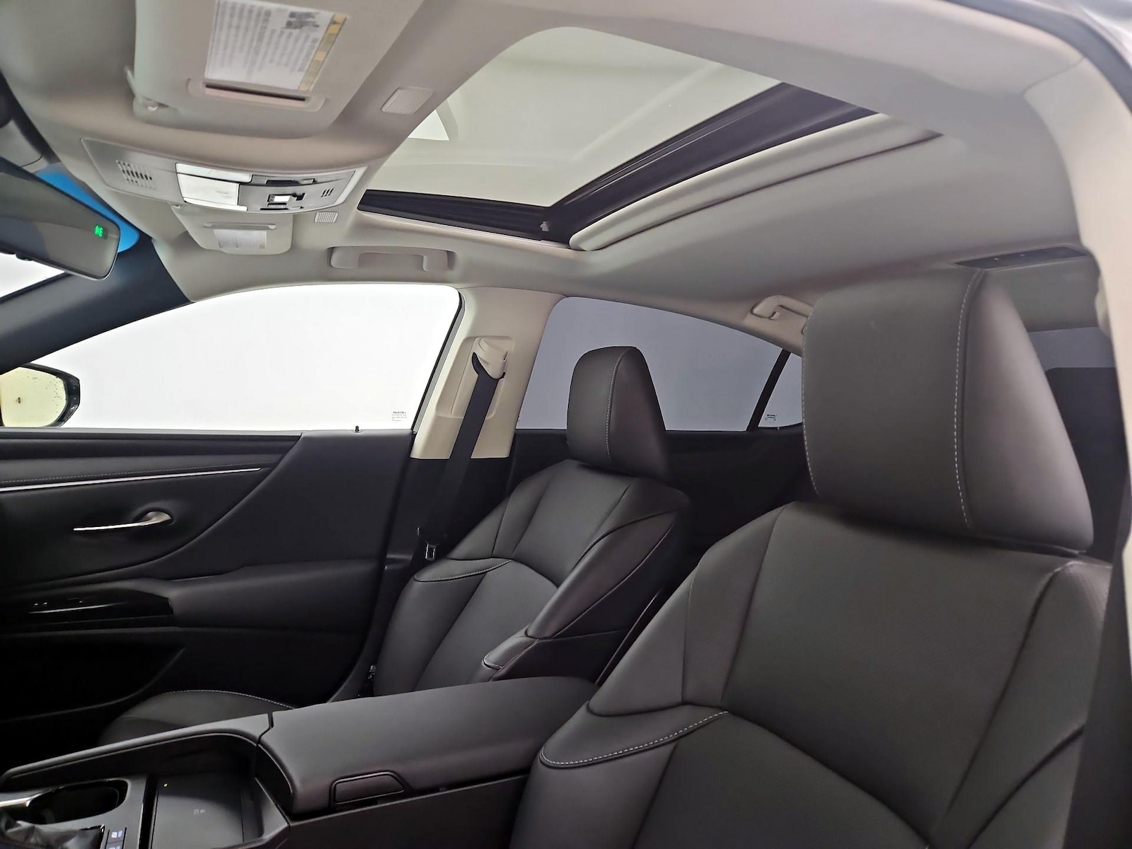 Sunroof(s) & Overhead Airbags
