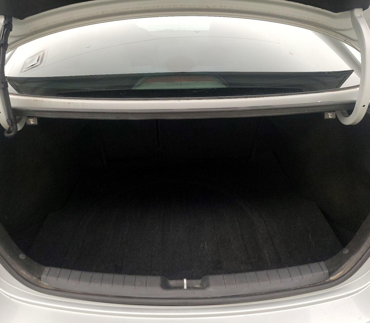 Trunk/Cargo (Seats Up)