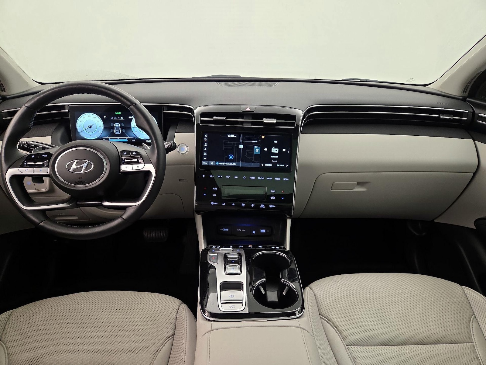 Apple CarPlay® & Android Auto™