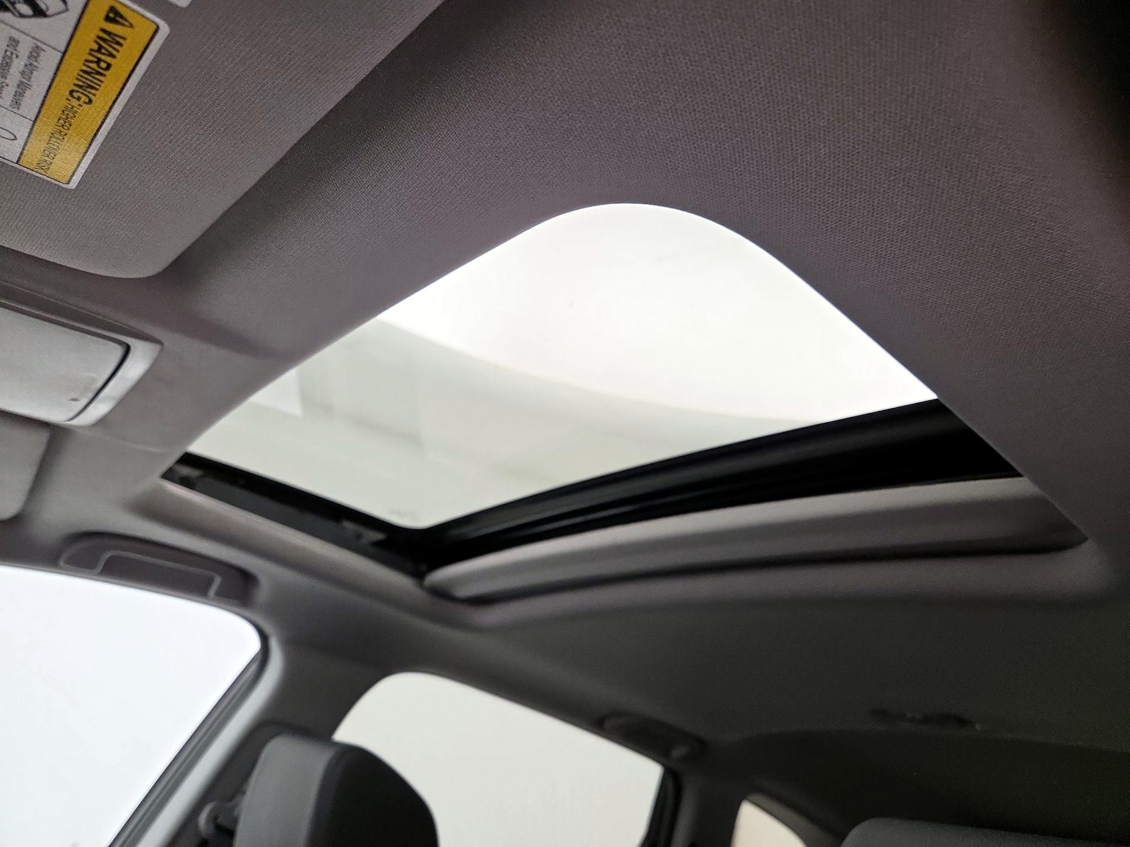 Sunroof(s) & Overhead Airbags