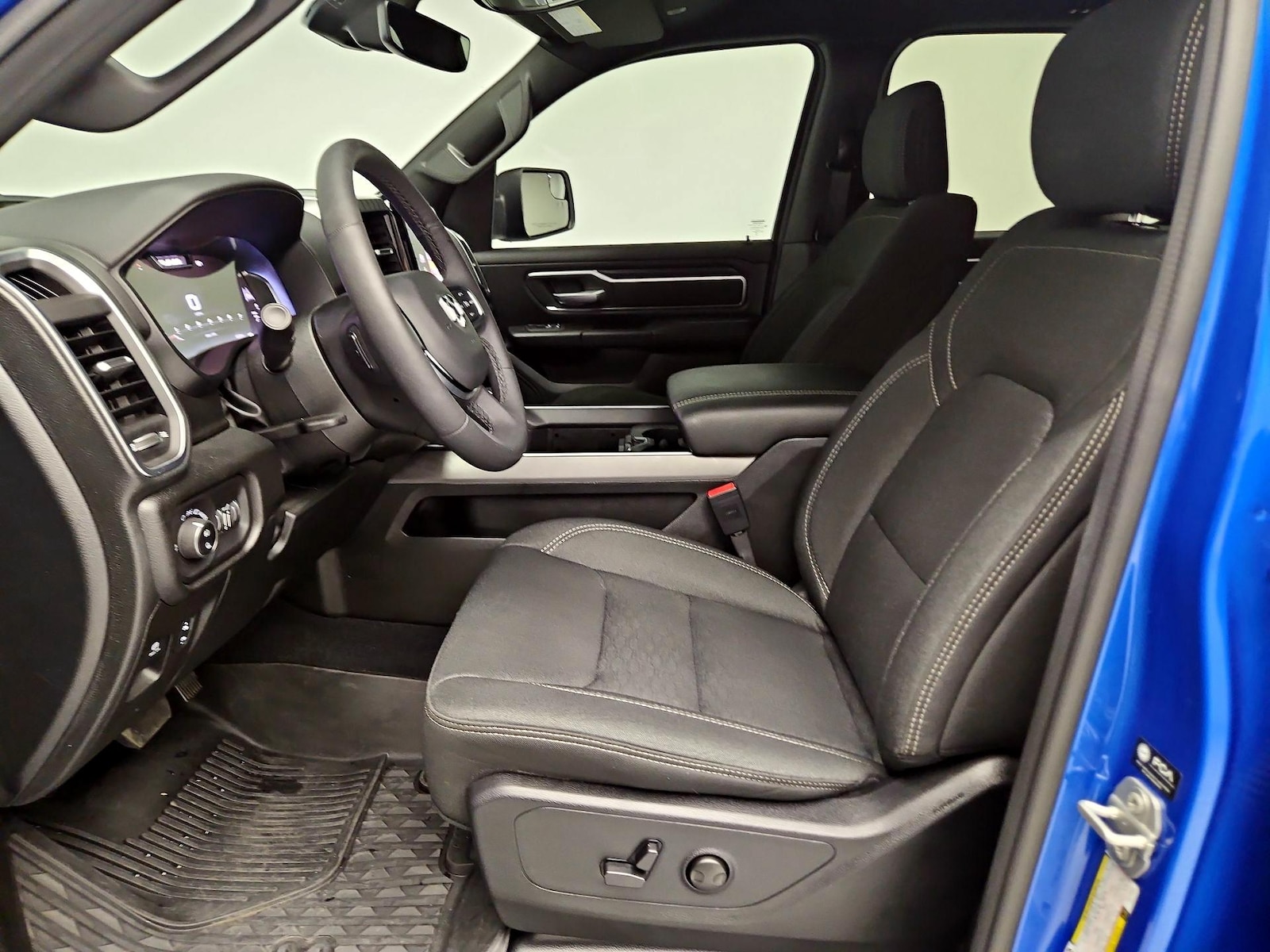 Power Seat(s) & Side Airbags