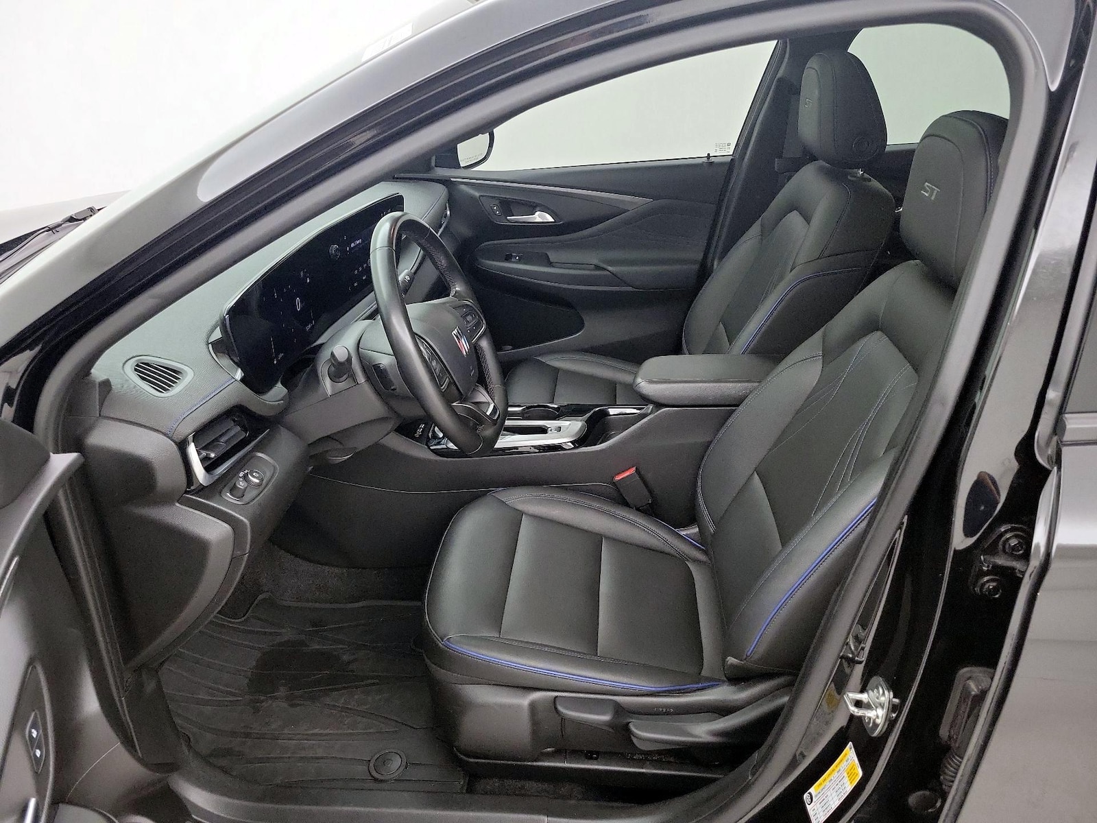 Side Airbags & Leatherette Seats