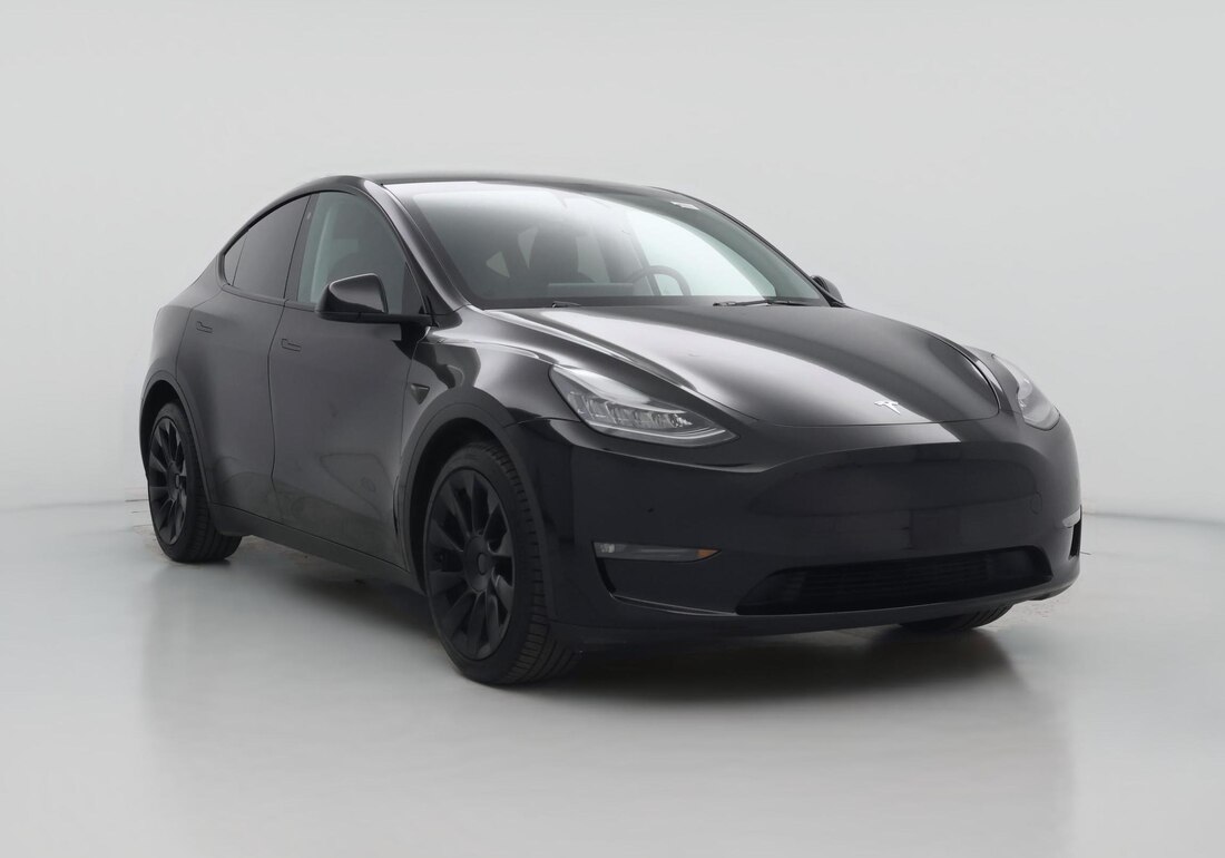 2021 Tesla Model Y Long Range All-Wheel Drive in Black — CarMax photo