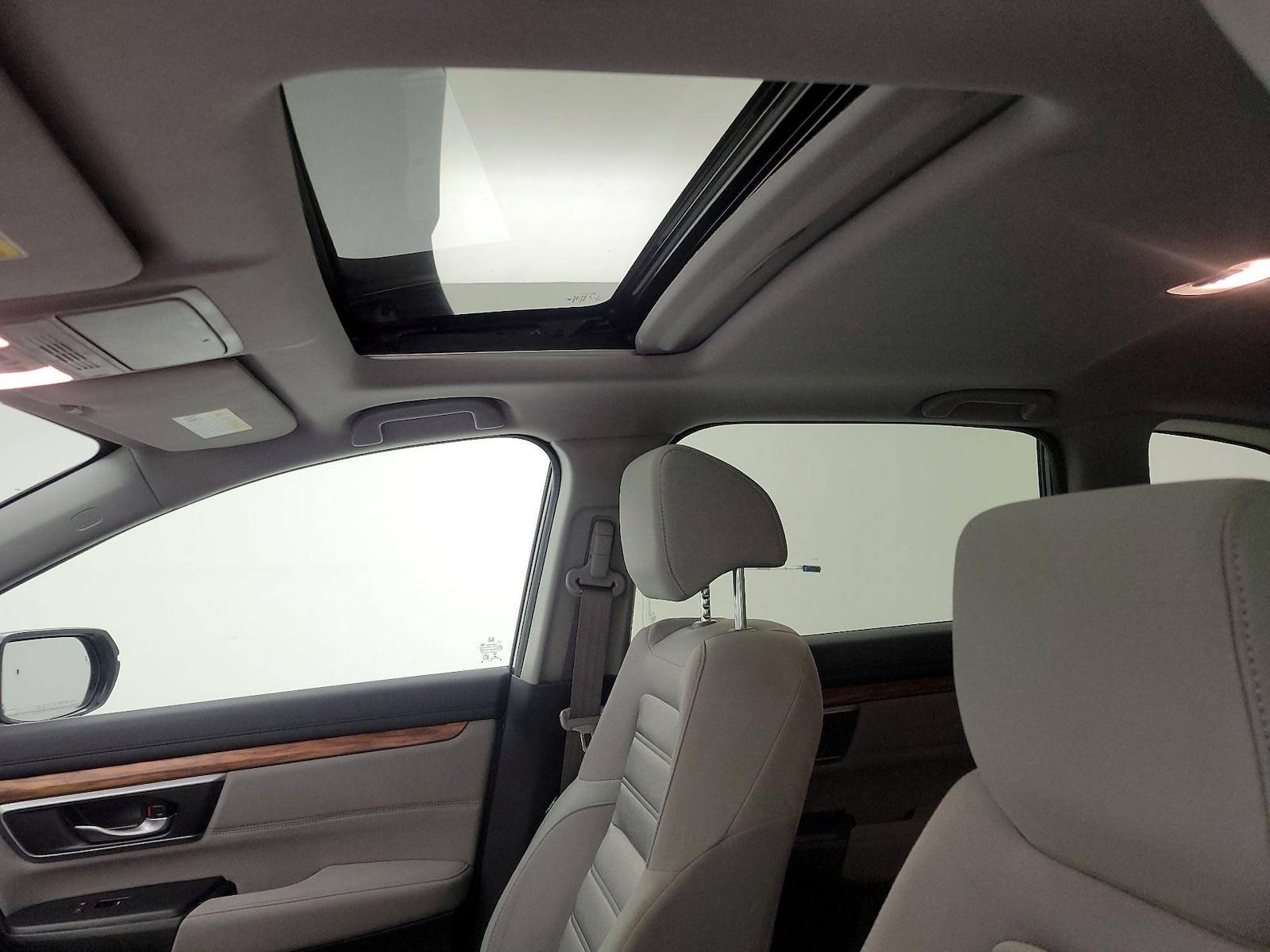 Sunroof(s) & Overhead Airbags