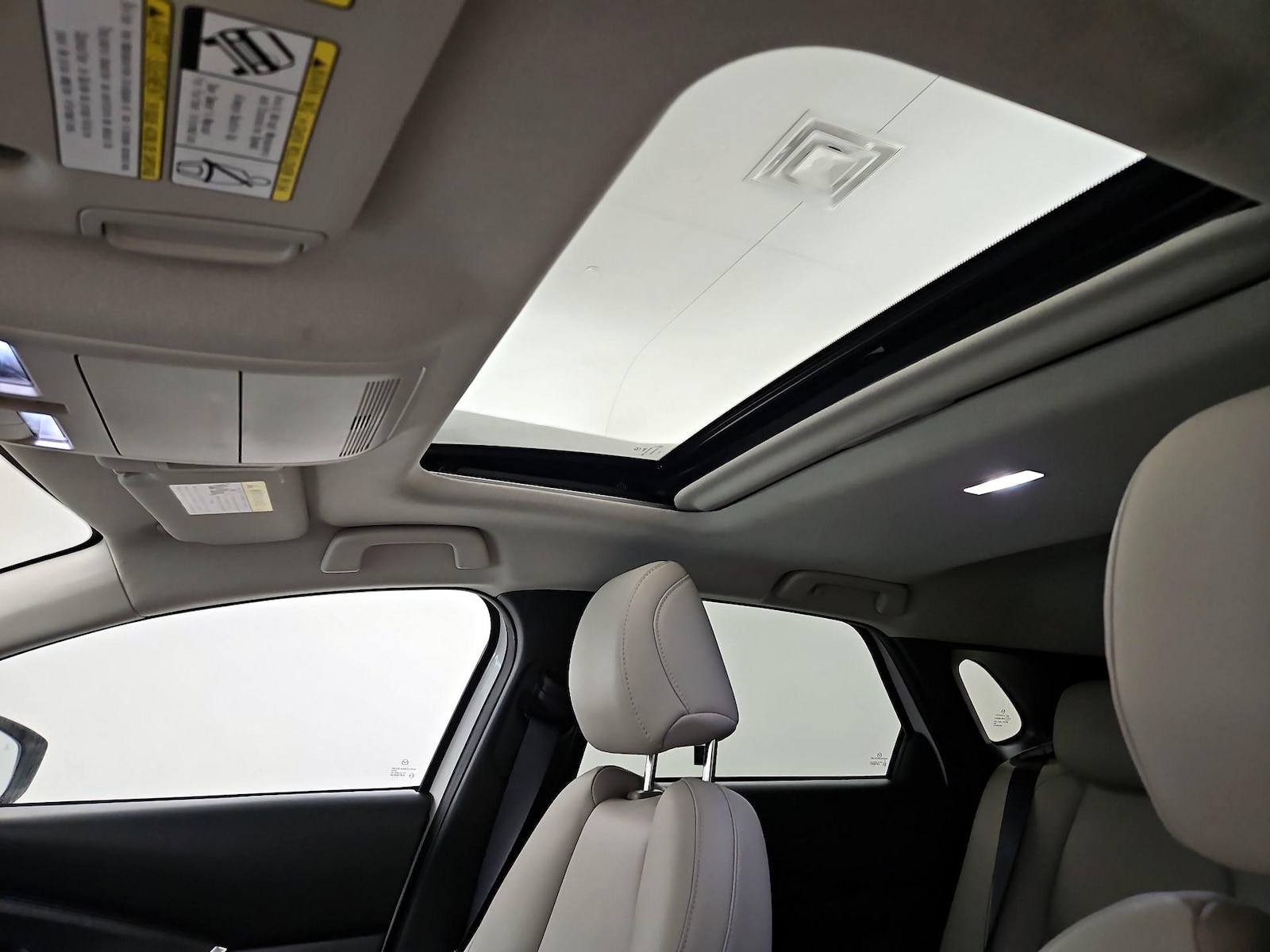 Sunroof(s) & Overhead Airbags