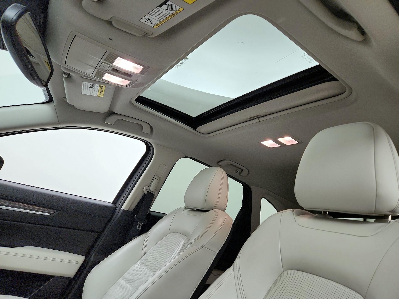Sunroof(s) & Overhead Airbags