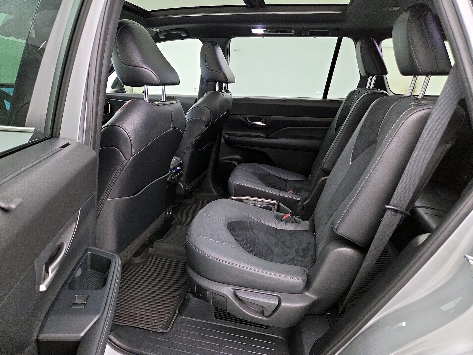 Rear Air Conditioning