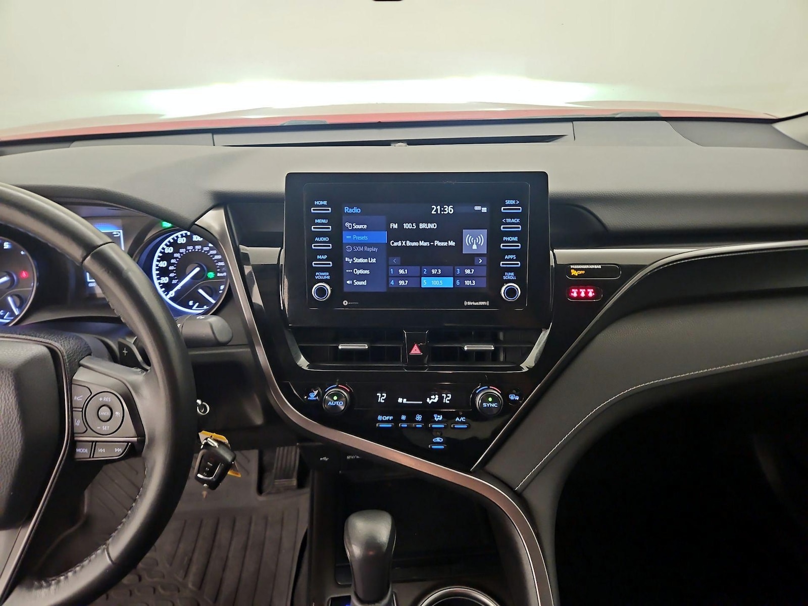 Apple CarPlay® & Android Auto™