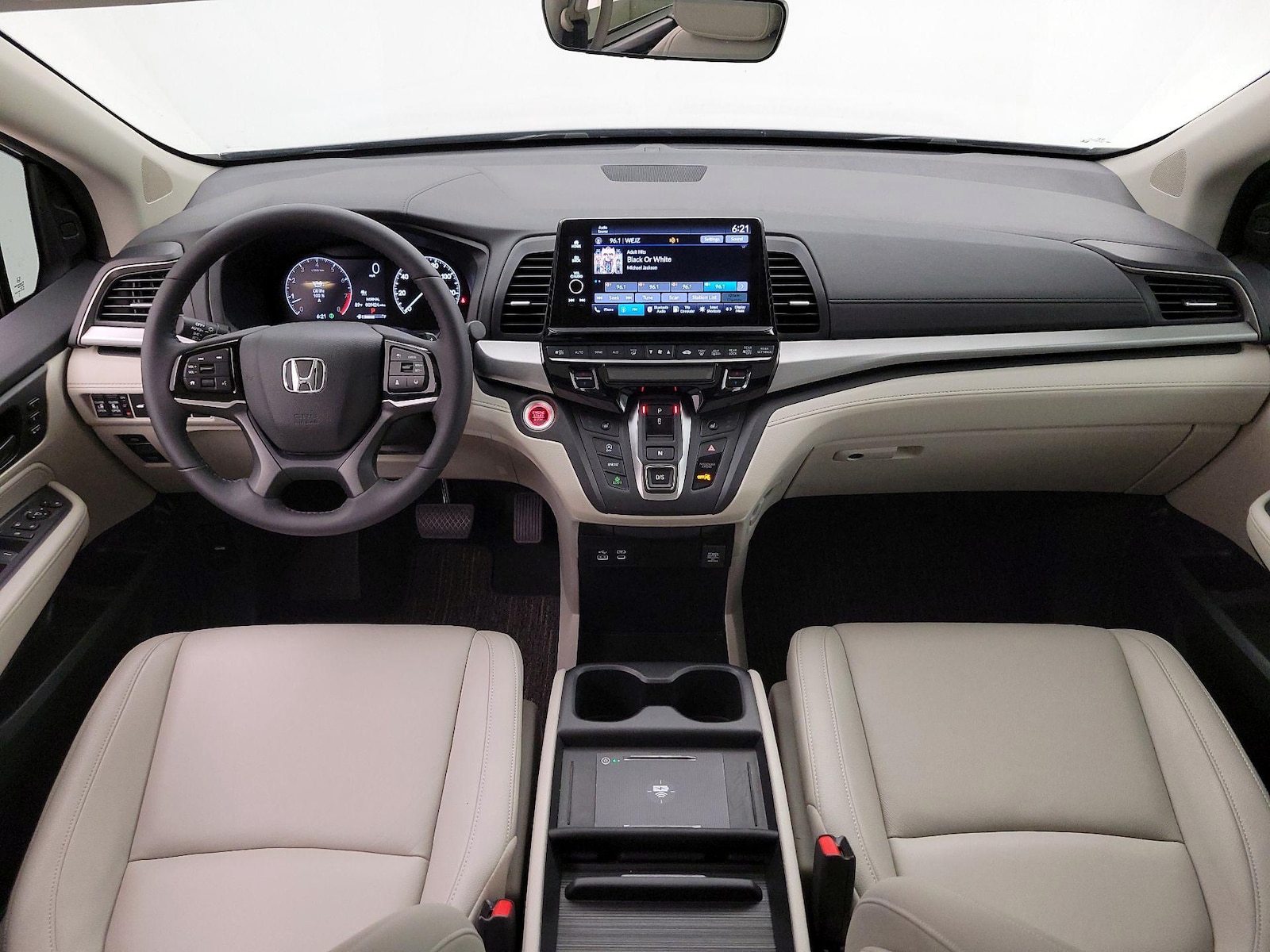 Apple CarPlay® & Android Auto™