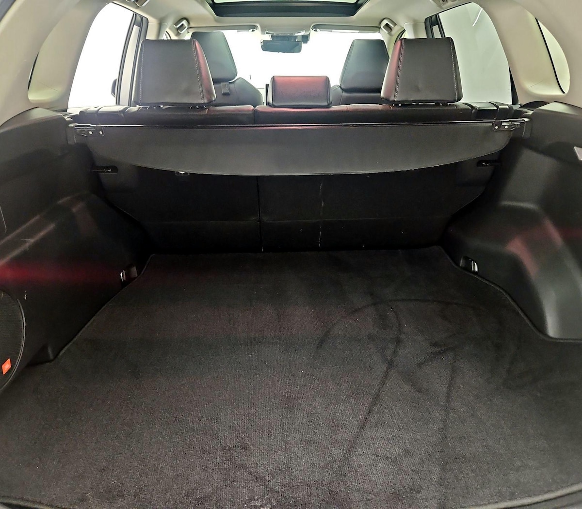 Trunk/Cargo (Seats Up)