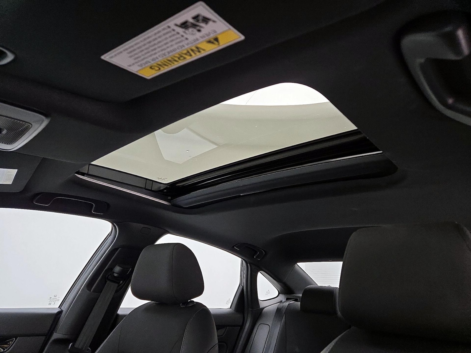 Sunroof(s) & Overhead Airbags