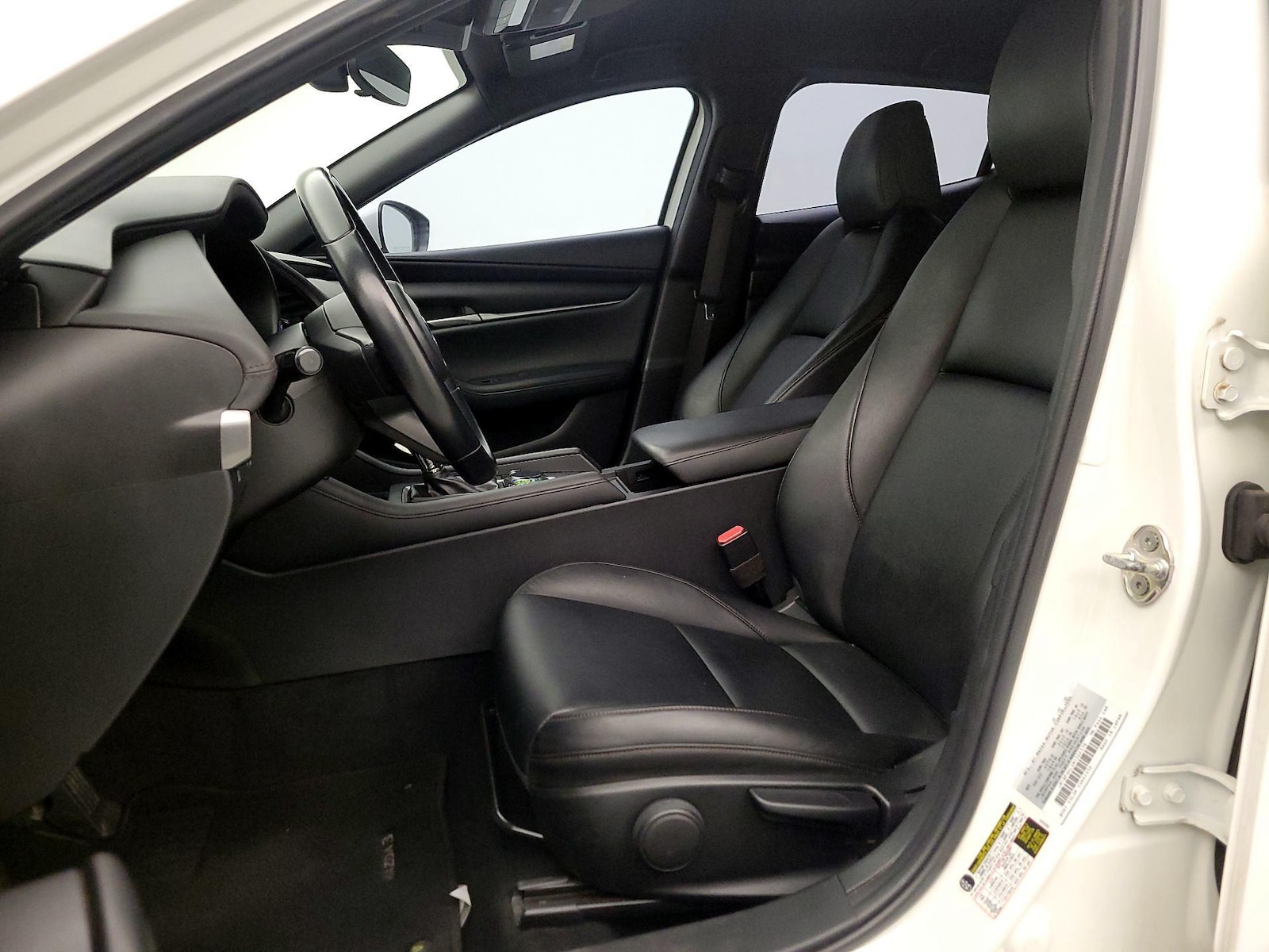 Side Airbags & Leatherette Seats
