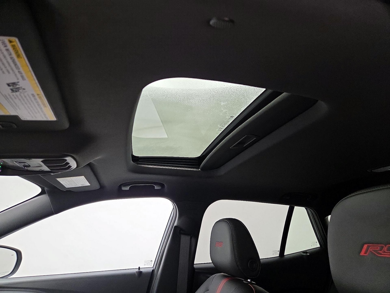 Sunroof(s) & Overhead Airbags