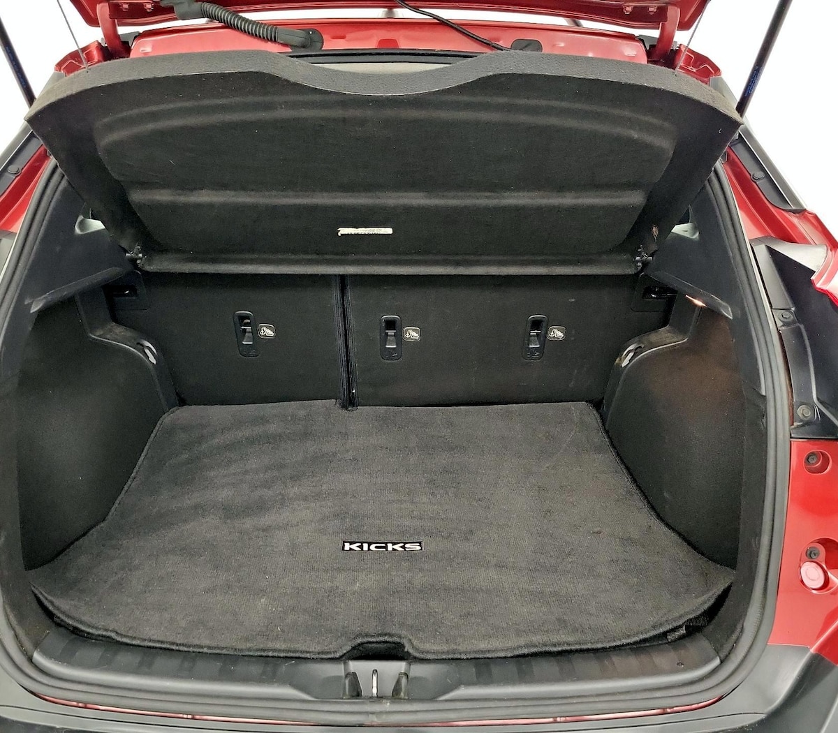 Trunk/Cargo (Seats Up)
