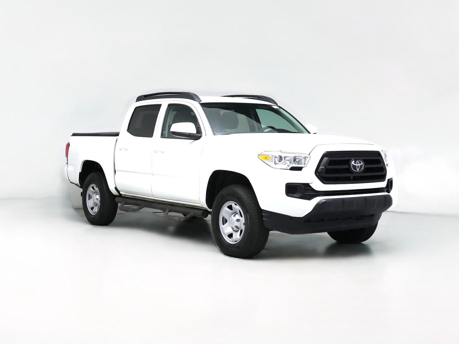 Bed Cover & Tow Hitch