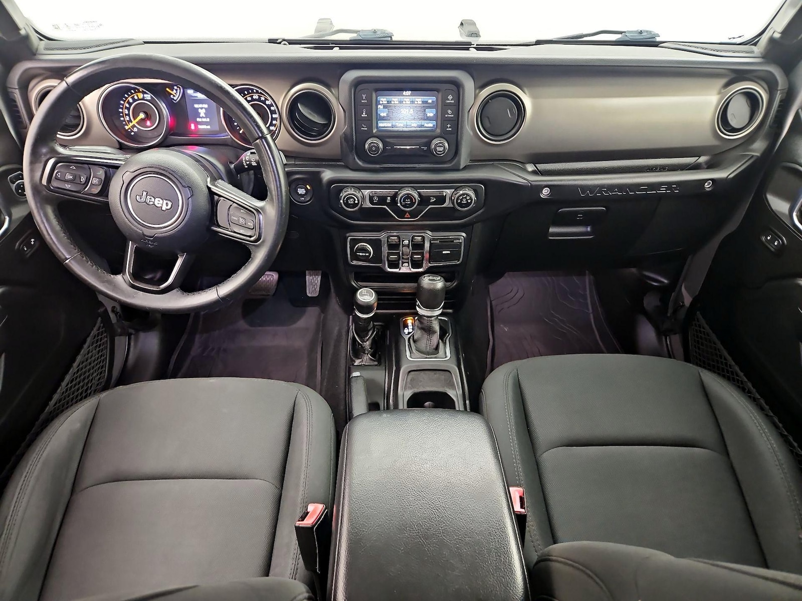 Apple CarPlay® & Android Auto™